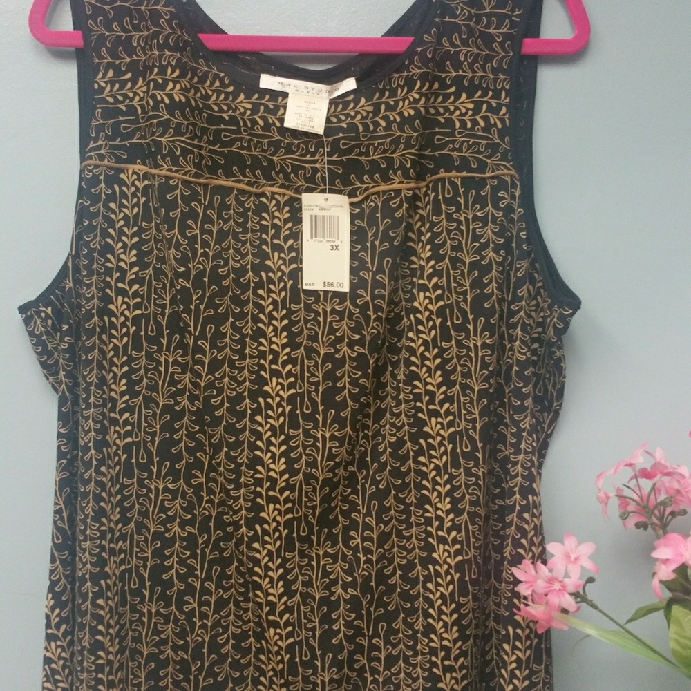 NWT Max Studio 3x Tank